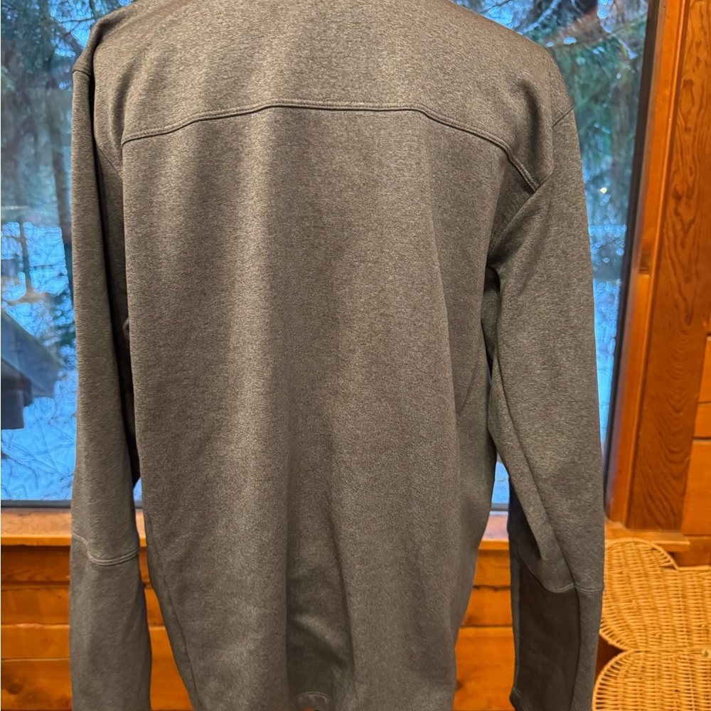 The North Face 1/2 zip - Picture 6 of 7